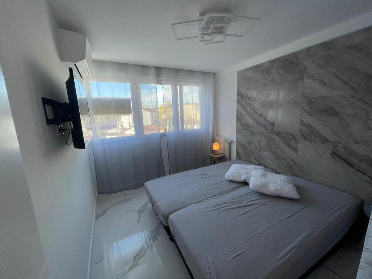 Apartment Centre Maxime 100m Et Commerce A Pied *